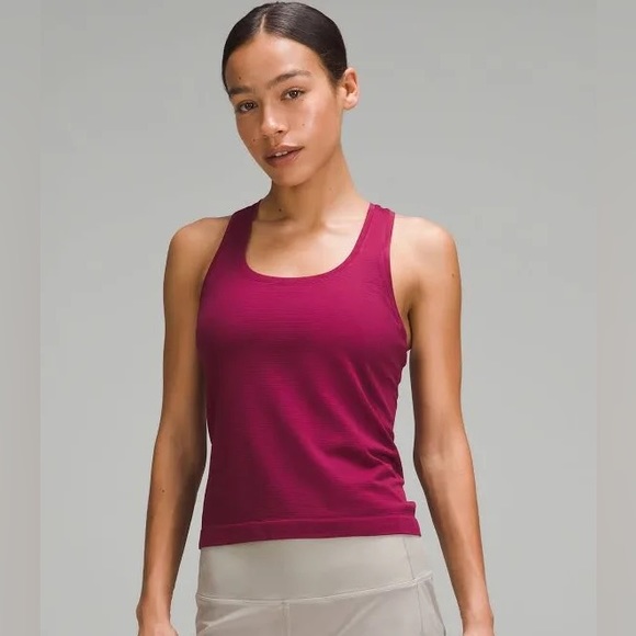 Lululemon size 2 swiftly tech tank *RACE LENGTH* - Picture 3 of 5